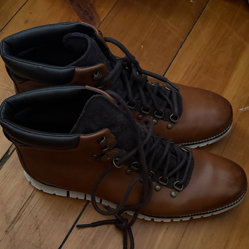 Cole Haan Brown Leather Men's Boots with Black Accents